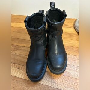 Doc Marten Anistone Lo Leather Boots